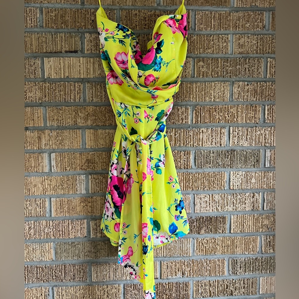 EXPRESS Gorgeous Romper